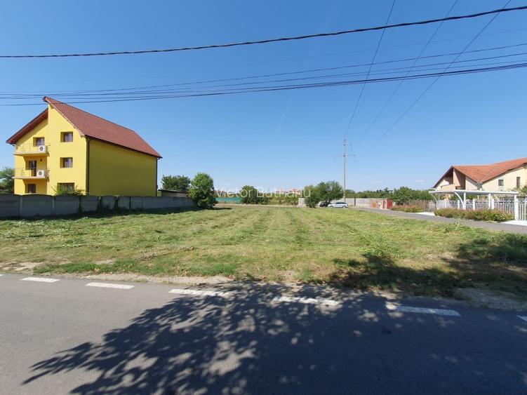 Vând sau schimb teren pentru casă  - 5