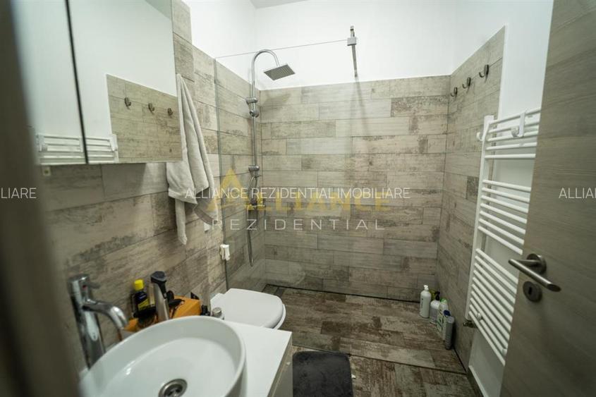 Apartament spatios cu 3 camere si 2 bai, situat în complexul Creative - 9