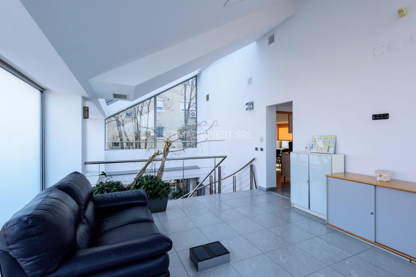 Cladire birouri/afacere - Primaverii - 27