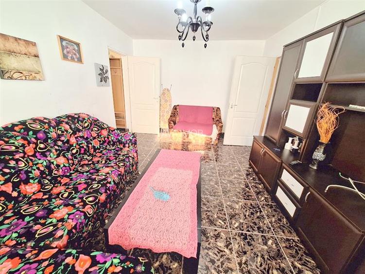 Apartament 2 camere, zona Narcisa - 2