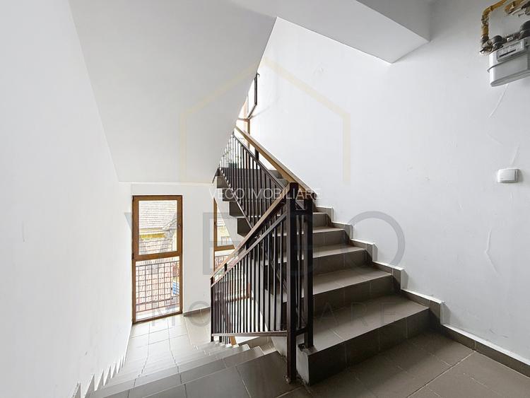 Apartament decomandat, 1 cameră, 36 mp, balcon, zona Iulius Mall - 11