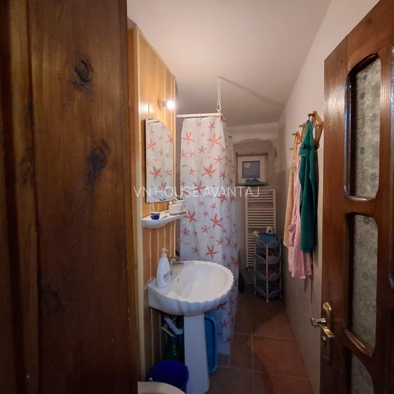 De vanzare apartament cu 4 camere , etaj 2 - 4