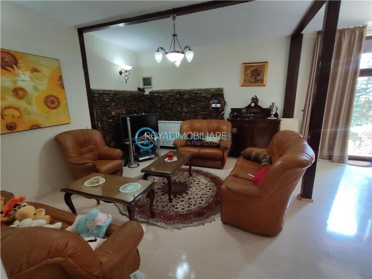 Royal Imobiliare -vanzare vila/ casa de vacanta zona CAMPINA - 41