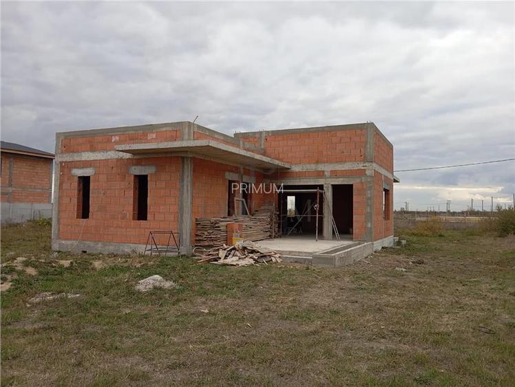 Casa individuala - la rosu - teren 606 mp utili - 7