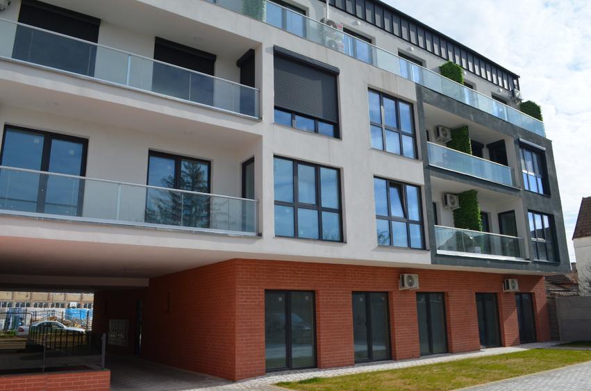 Apartament cu 2 camere de vanzare,tip penthouse, ultracentral finisat!!!!