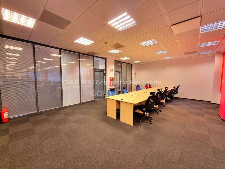 Spatiu de Birouri-Clasa A-Zona Semicentral-Intre 30-77-160-180-920mp - 14