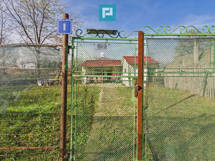 Casuță cu priveliște panoramică spre Cetatea Șiria - 20