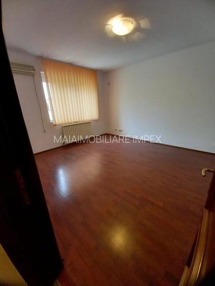 Casă cu 5 camere în Dorobanți - 3