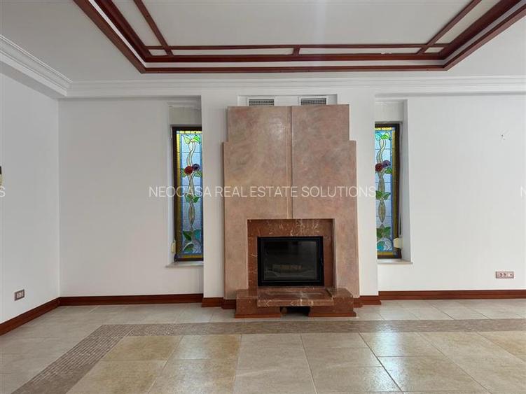 VILA IMPRESIONANTA LANGA PADURE // PISICINA INTERIOARA // TEREN 1700 MP - 16