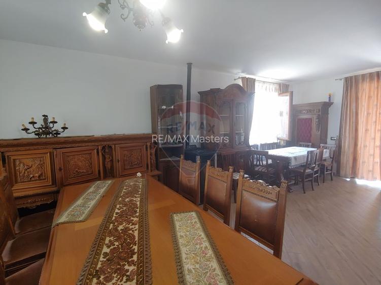 Casă / Vilă de lux cu 5 camere de vânzare în Vadu Moldovei, Suceava - 93