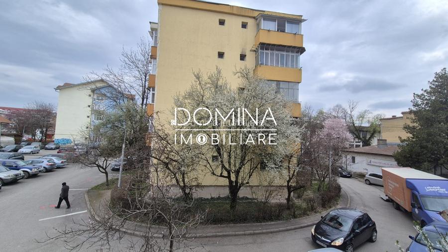 Vânzare garsonieră, etaj 1,  zonă centrală, strada Vasile Alecsandri - 10