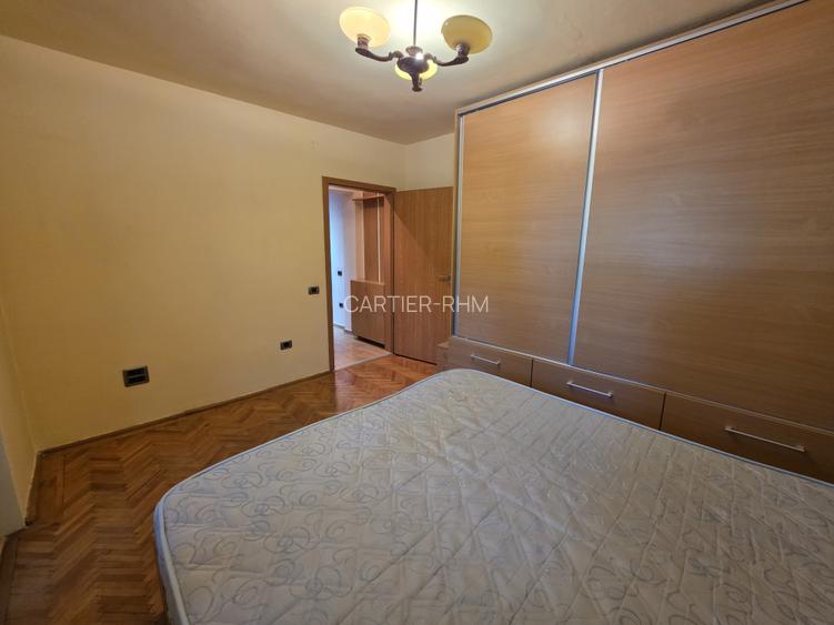 🏡 Apartament cu 4 camere situat în zona Facultății de Medicină- 2475 - 2
