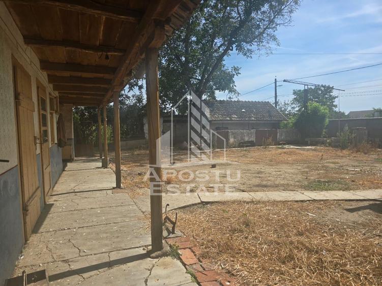 Casa cu teren in localitatea Simand