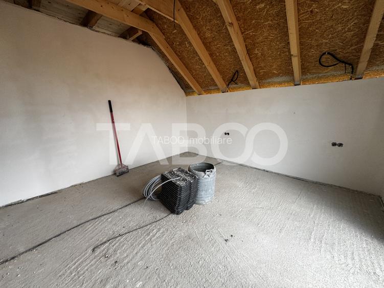Casa individuala cu 5 camere carport si teren 478 mp Sura Mica Sibiu - 15