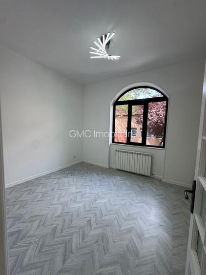 Spatiu de birouri nemobilat Piata Unirii N4 - 12