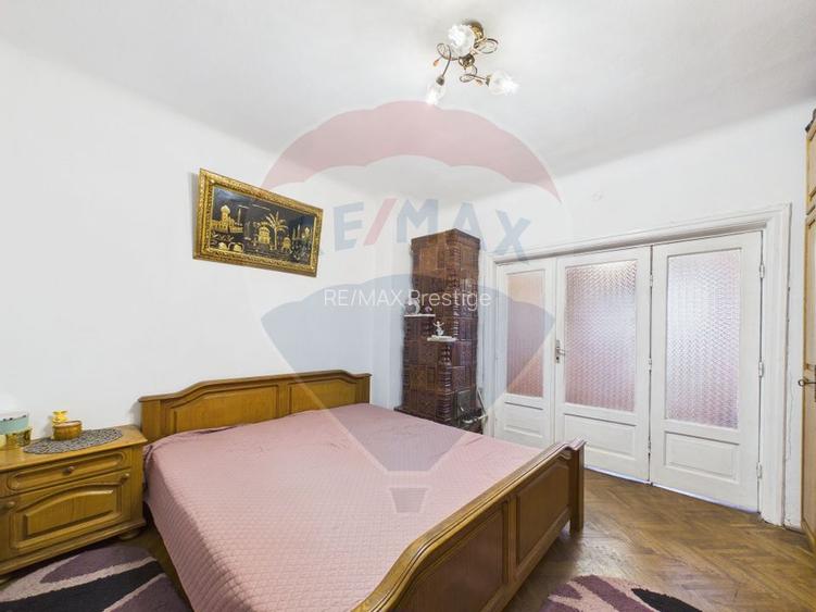 Casă cu 4 camere de vânzare în Bucurestii Noi | 15 min Metrou - 25