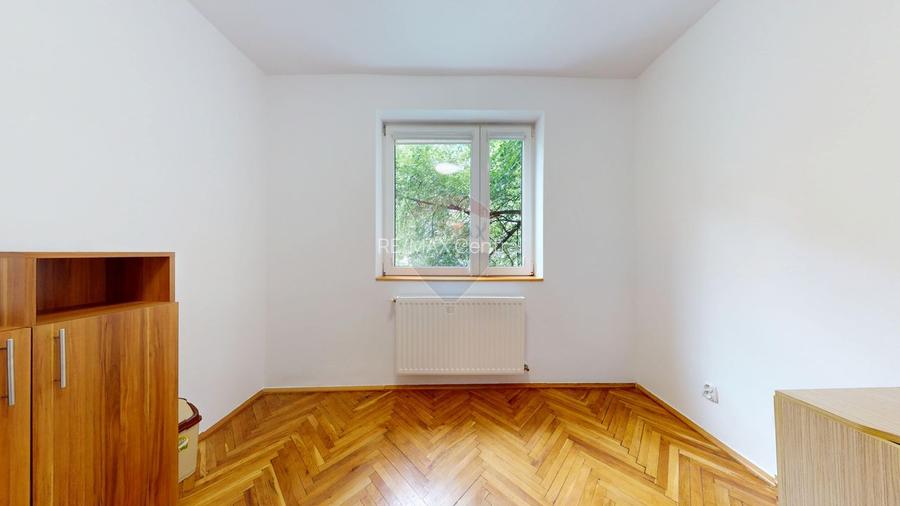 De închiriat: apartament 4 camere pe 2 nivele - 17