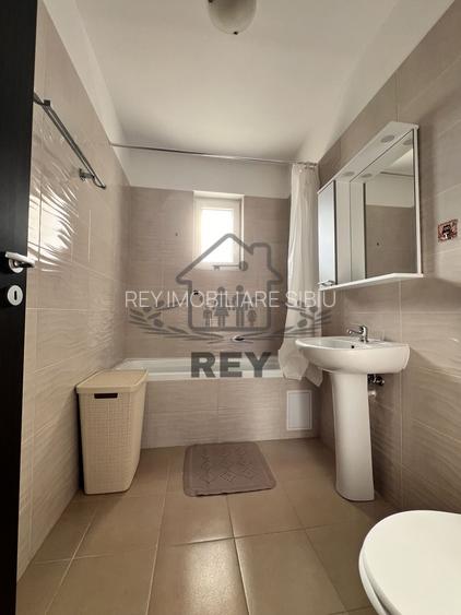 Ap. etaj 1,decomandat,2 camere,2balcoane,loc de parcare/Sibiu/Aeroport - 6