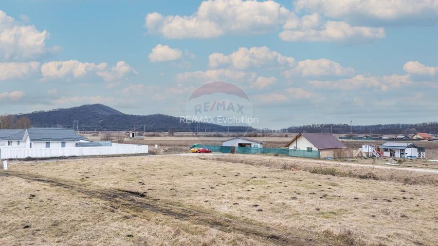 Teren intravilan de vânzare în Hărman – zonă în plină dezvoltare - 10