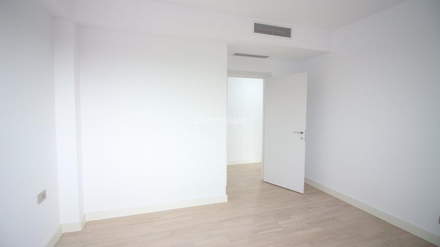 Penthouse 4 camere, 125 mp, 3 bai, terasa 97 mp, etaj 3/3, lift, singur pe etaj - 11