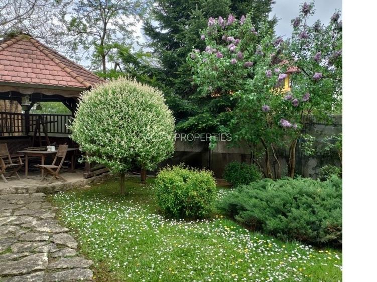 Parc Bazilescu,S+P+1+Pod ,constr 2007,Sutila 340mp, 6 cam, 5 bai, garaj 2 masini - 2