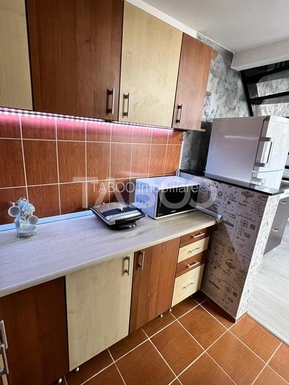 Apartament 3 camere de vanzare decomandat 58 mp zona Vasile Aaron - 8