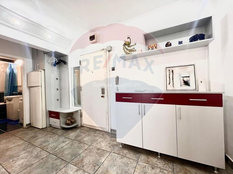 De închiriat apartament cu 2 camere în zona Decebal - 12