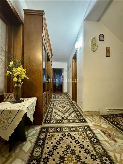 Casa foarte spatioasa D+P+2E amplasare excelenta, str. N. Iorga aproape de Bd. M - 8