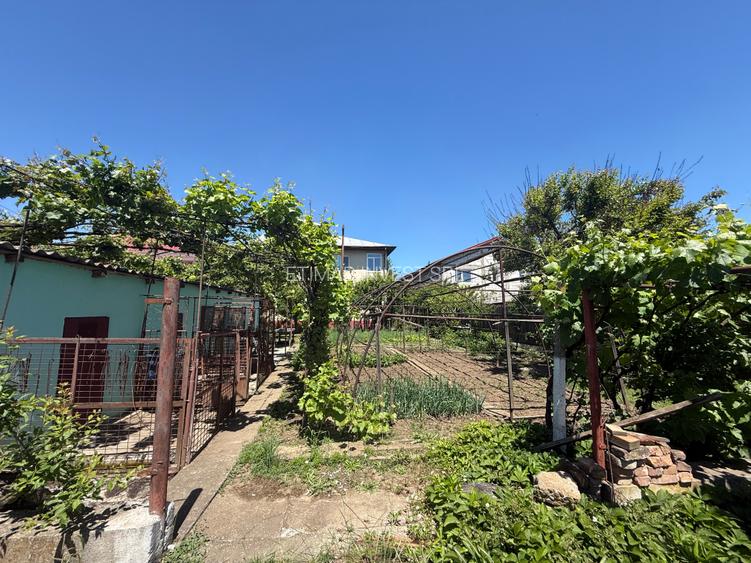 Vila P+1/ Garaj / Acces la 2 strazi / 630 mp - 31