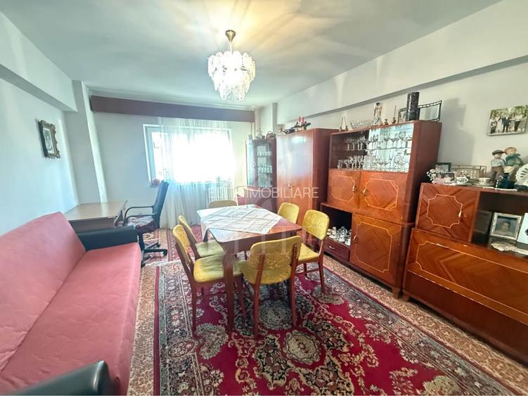 Apartament 4 camere în zona CALEA FLORESTI - 5