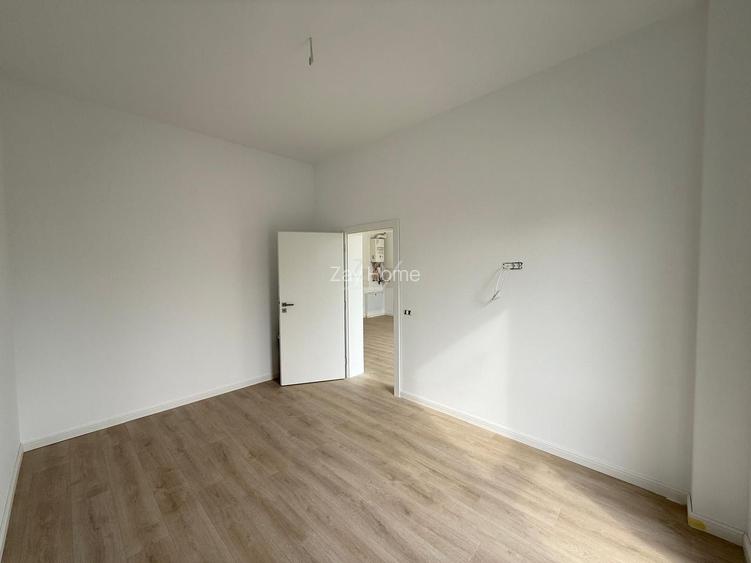 Gradina proprie. Finisaje superioare. Loc de parcare. - 7