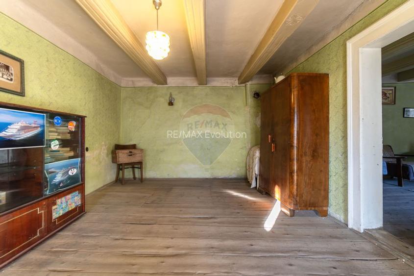 Casă cu 3 camere si teren generos de 1.519 mp în Prejmer /Comision 0% - 9