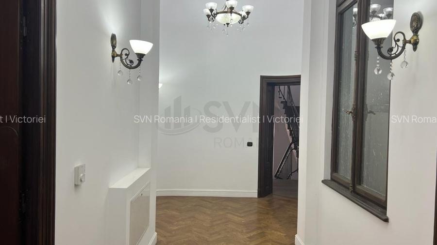 REV2002762 Vila de inchiriat 21 camere zona Universitate - 4