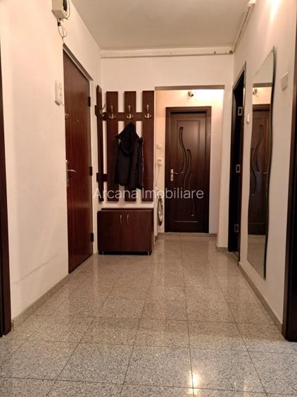 Apartament decomandat cu 3 camere  cu parcare cartier Intre Lacuri - 6