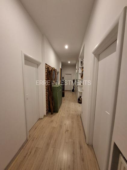 Vedere superba, luminos si foarte bine intretinut - 6