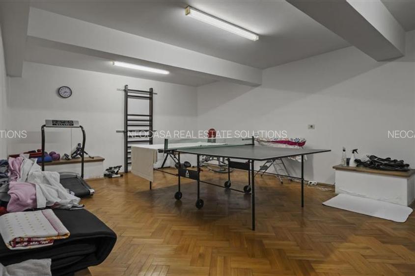 VILA CU SPATII GENEROASE IN DOROBANTI CU LIVING DE 75 MP SI TERASE DE 100 MP - 42