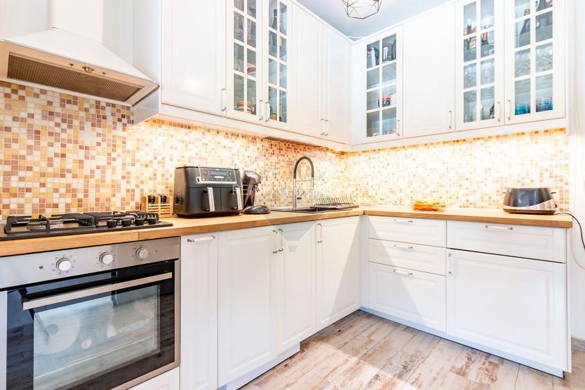 Casă / Vilă de vanzare la intrare in Mogosoaia, padure, teren 1097mp - 14