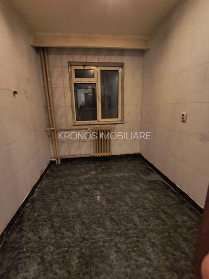 CIRESICA APARTAMENT CU 3 CAMERE DECOMANDAT, 68 MP PRET 115000 EURO - 7