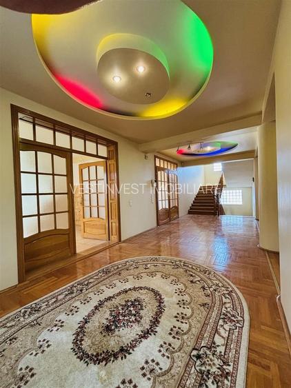 VILA CU 14 CAMERE SI 3405 MP TEREN IN SANMARTIN - 11