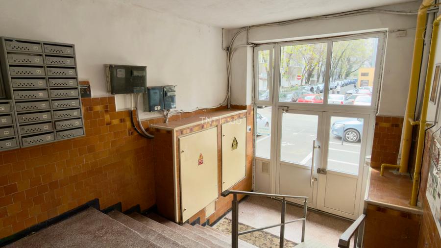 Apartament 2 camere Militari Lujerului, langa metrou, terasa proprie ! - 21