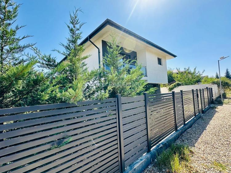 Casă  nouă individuală de vânzare | 5 camere | 3 băi | Berceni Ilfov | teren 380 - 5