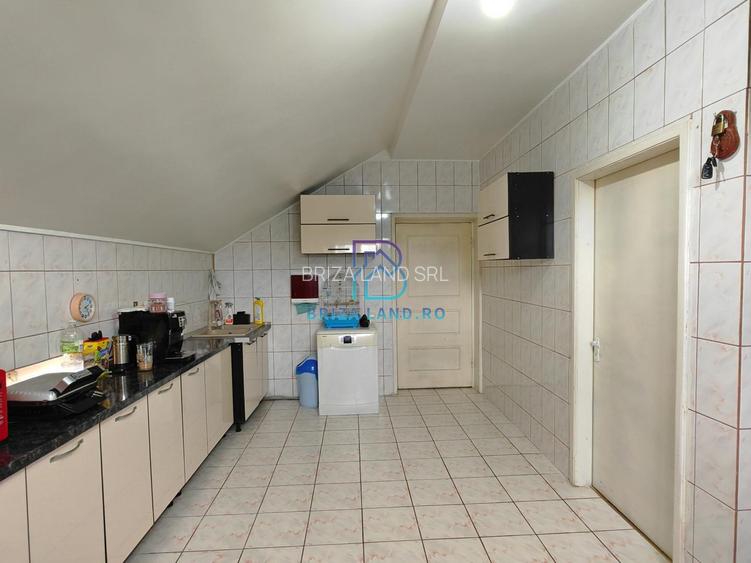 Bucurestii Noi, Lidl, D+P+E, 1992, sup. 680mp, 13 camere, teren 346mp - 30