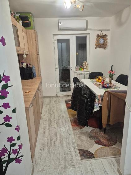 Proprietar vând apartament  - 3
