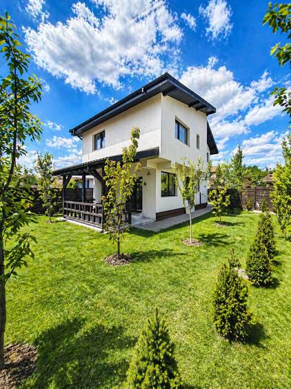 Casă 4 camere, 135 mp, curte 300 mp, mobilată premium