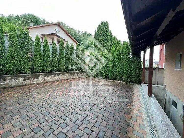 Casa D+P+M // 12 ari de teren zona Centura - 9