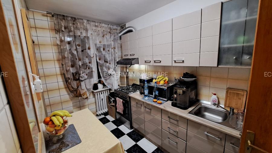 Lacul Tei, 4 camere de vanzare, 91 mp,  6/11, balcon mare, 2 bai, utilat, boiler - 9