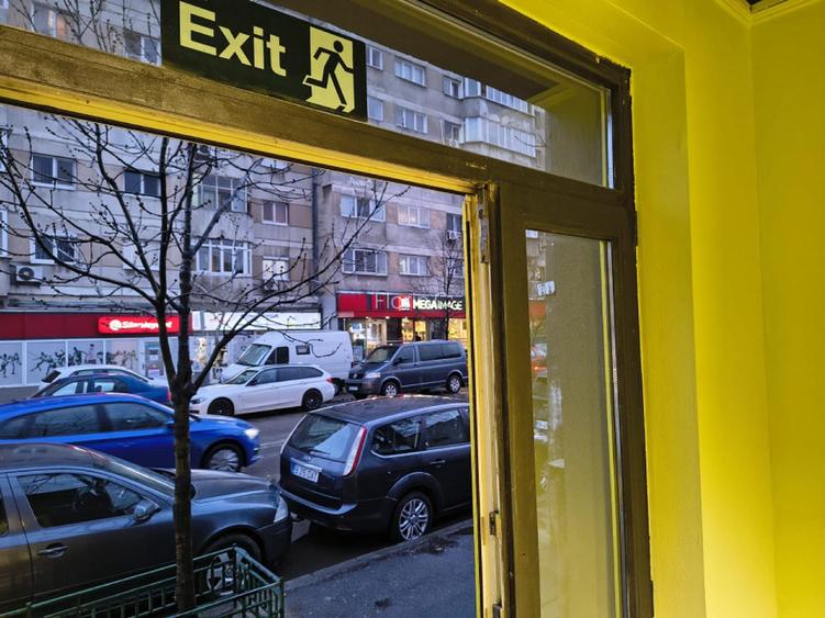 Spatiu comercial de inchiriat - 30 mp - Bd. Uverturii - 2