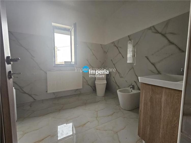 Casa plan parter de vanzare in zona Bucium Visan - 4