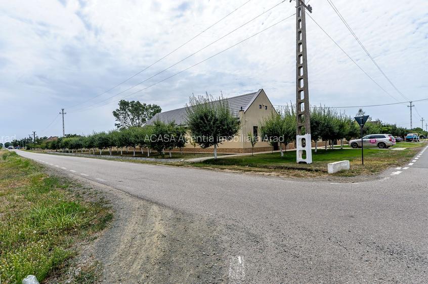 Proprietate de vis cu teren 2.880 mp și facilități PREMIUM Comision 0 - 16