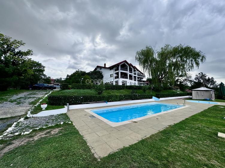 Hotel 20 camere Delta Dunarii 100 m deschidere teren 12000 mp acces auto - 43